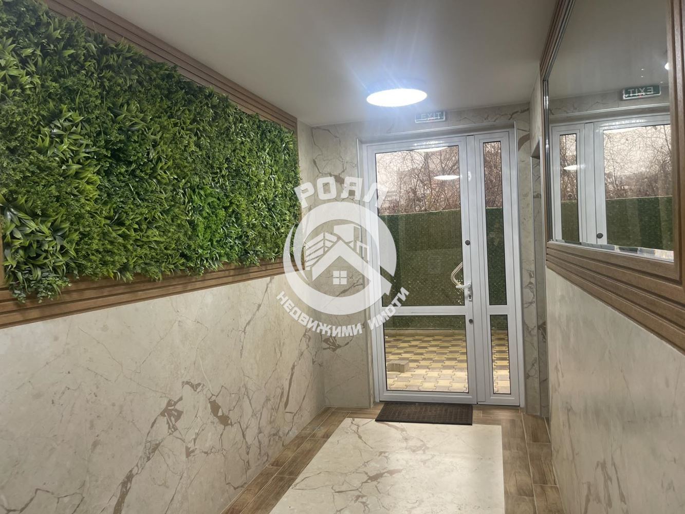 Роял имоти предлага етаж от луксозна сграда под наем,гр Пловдив;кв Остромила - 0