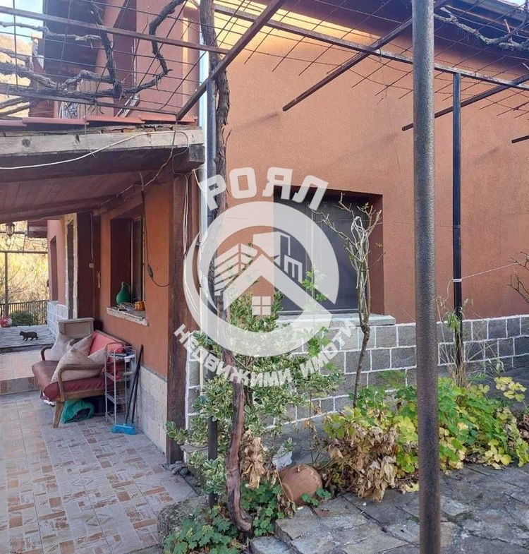 Роял имоти продава къща в с. Бачково - 0