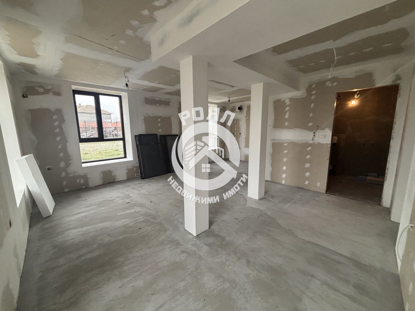 Роял Имоти продава къща в с.Манолско Конаре, област Пловдив - 0