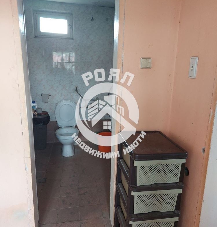 Роял Имоти продава едноетажна къща в с.Труд, обл. Пловдив - 0