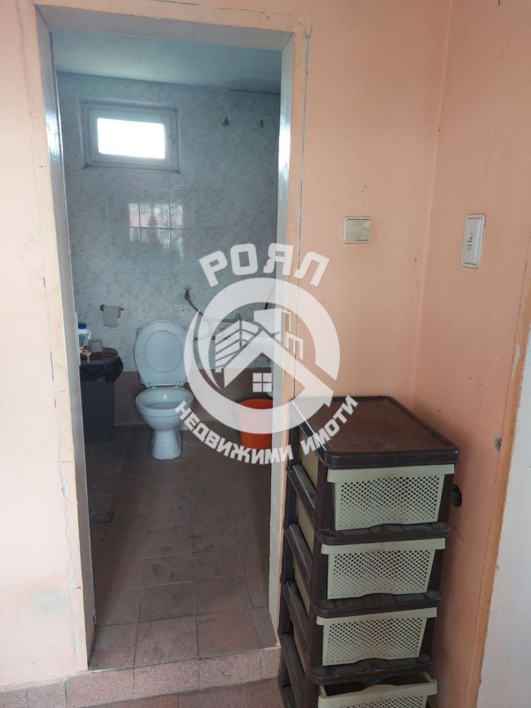 Роял Имоти продава едноетажна къща в с.Труд, обл. Пловдив - 0