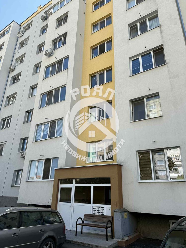 Роял имоти продава апартамент с три отделни стаи в гр. Хасково, кв.Орфей - 0