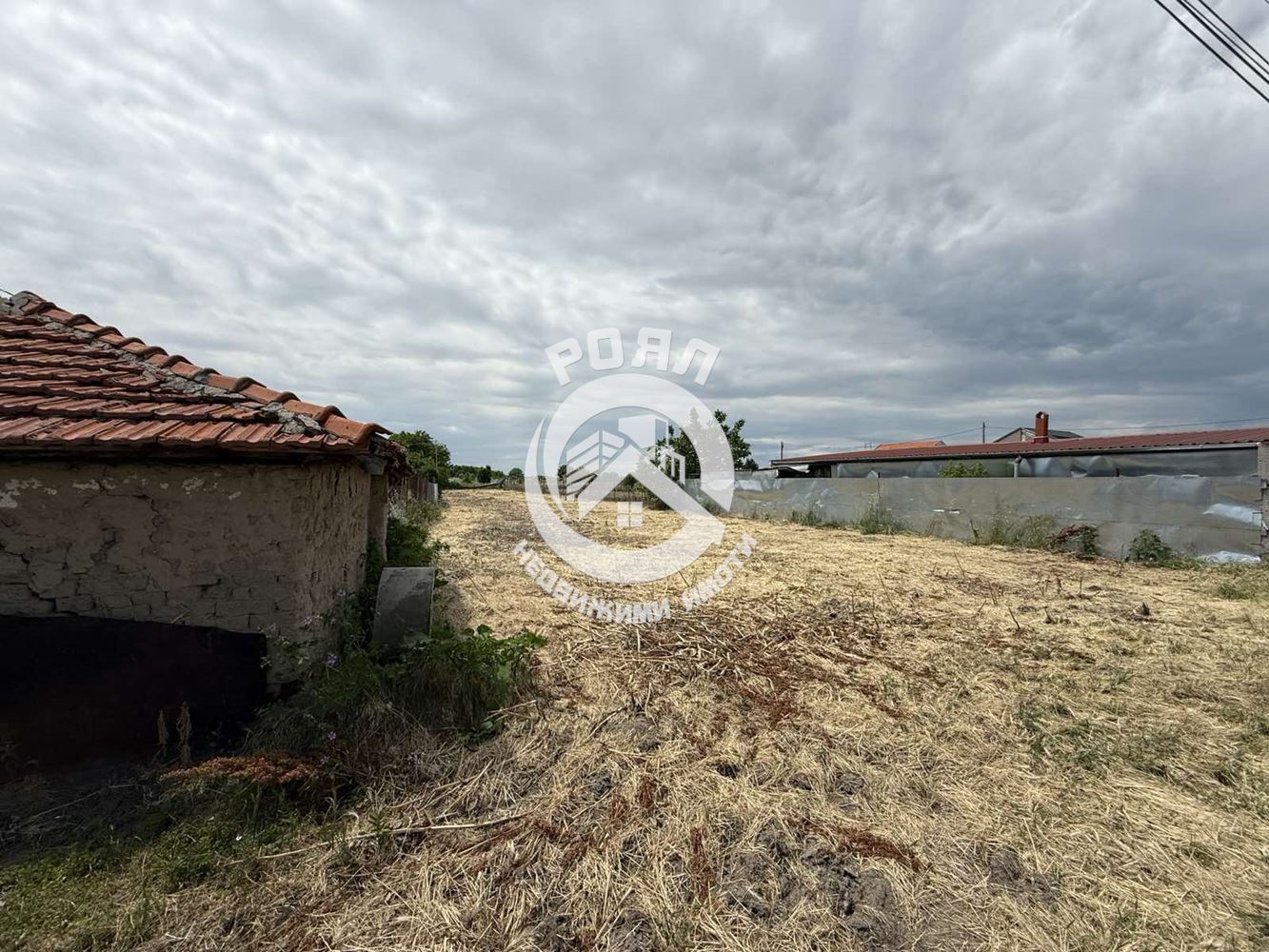 Роял Имоти продава УПИ в с.Скутаре - 0