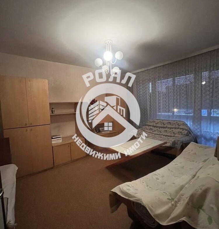 Роял имоти продава двустаен апартамент ,,Гарсониера Лукс,,Кв.Изгрев,Пловдив - 0