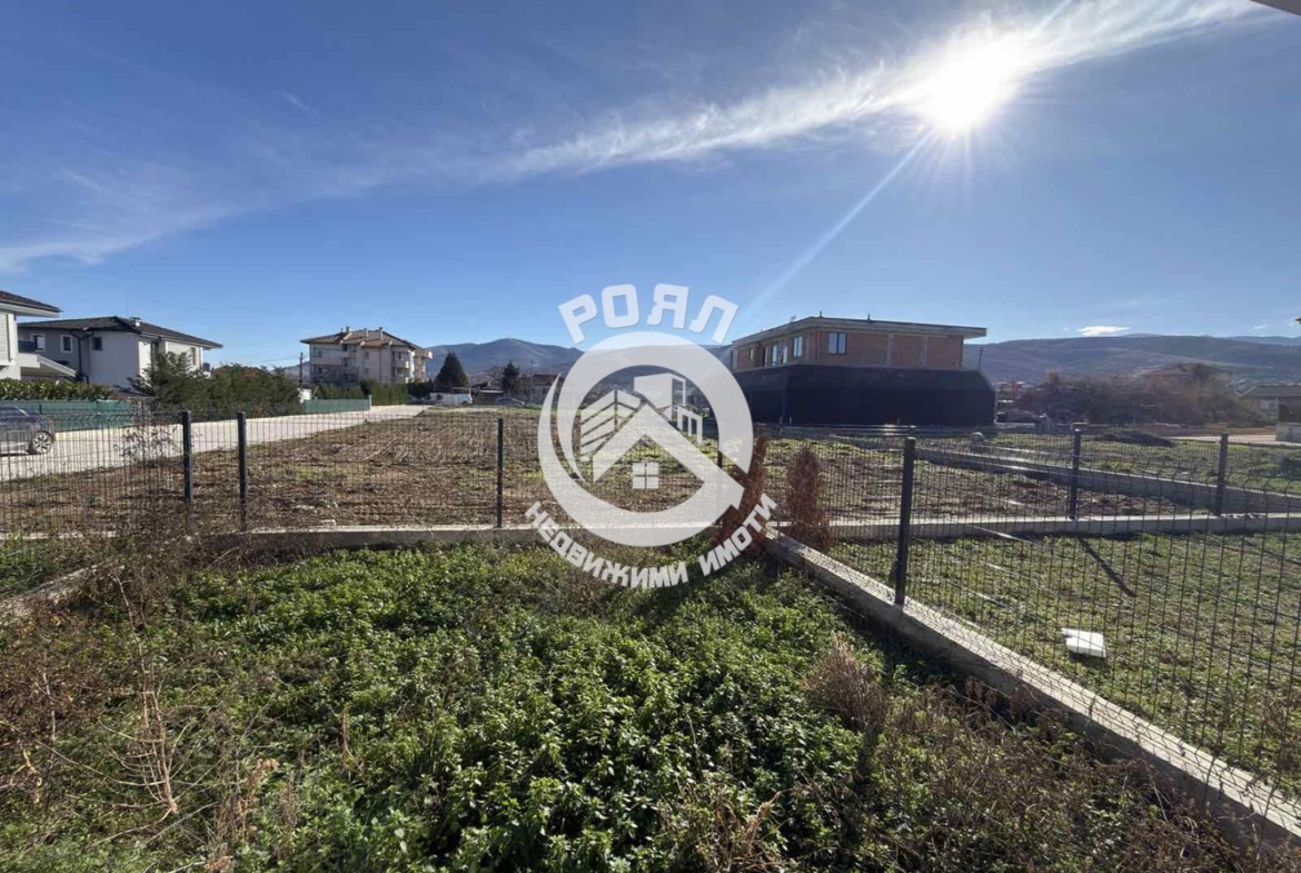 Роял Имоти продава двуетажна къща пред Акт 16 в с. Първенец - 0