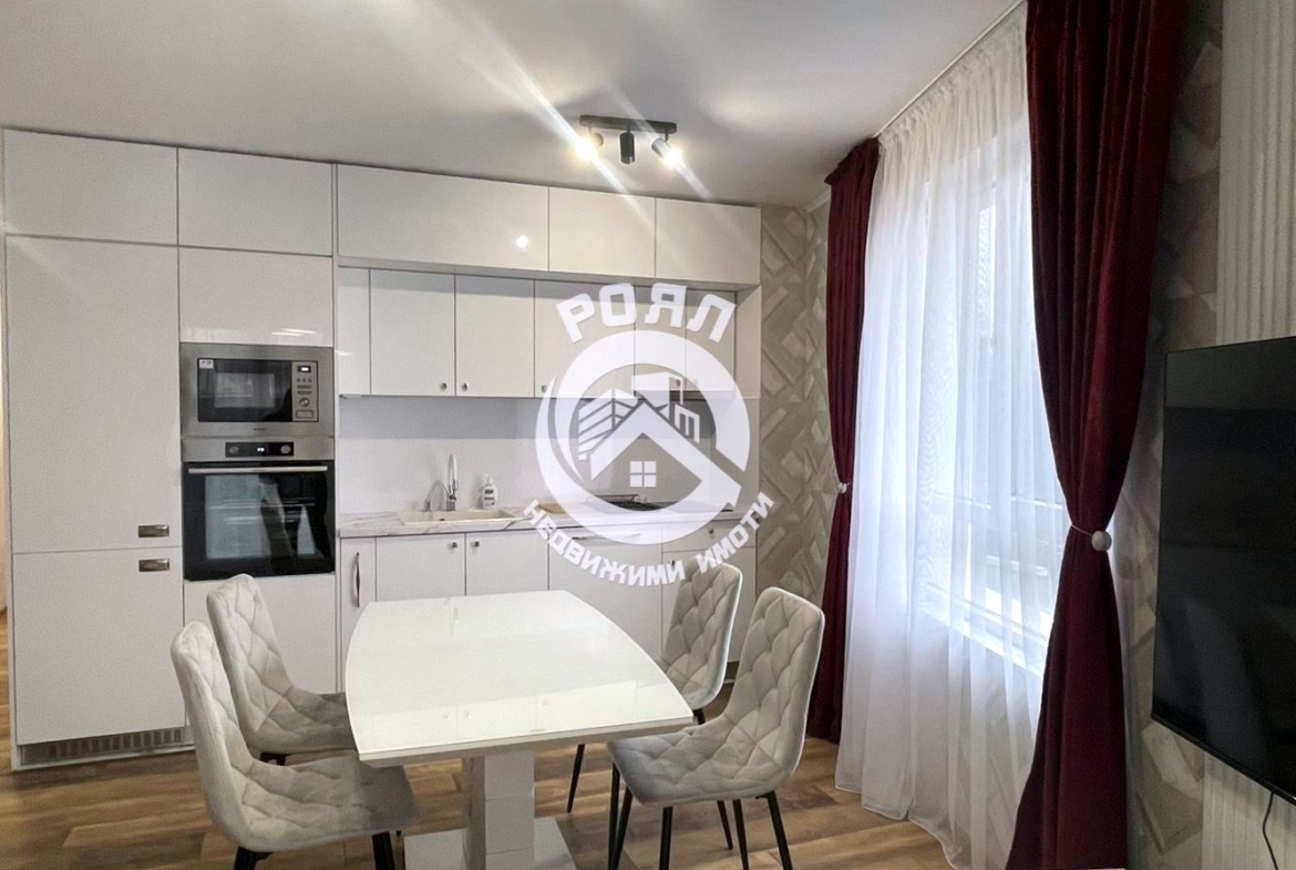 Роял имоти предлага етаж от луксозна сграда под наем,гр Пловдив;кв Остромила - 0