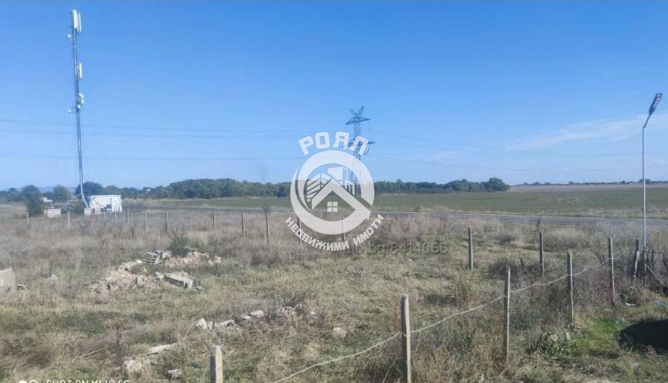 Роял имоти продава парцел в с. Стряма - 0