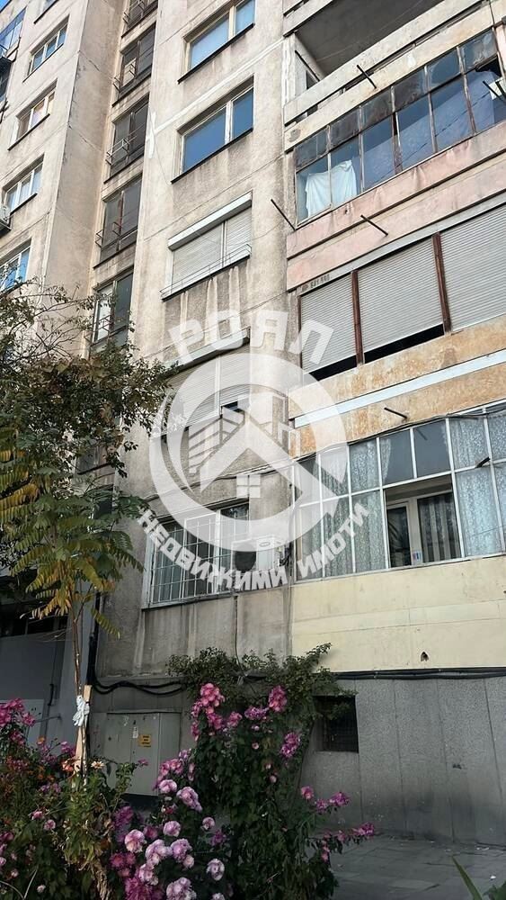 Роял имоти продава двустаен апартамент ,,Гарсониера Лукс,,Кв.Изгрев,Пловдив - 0