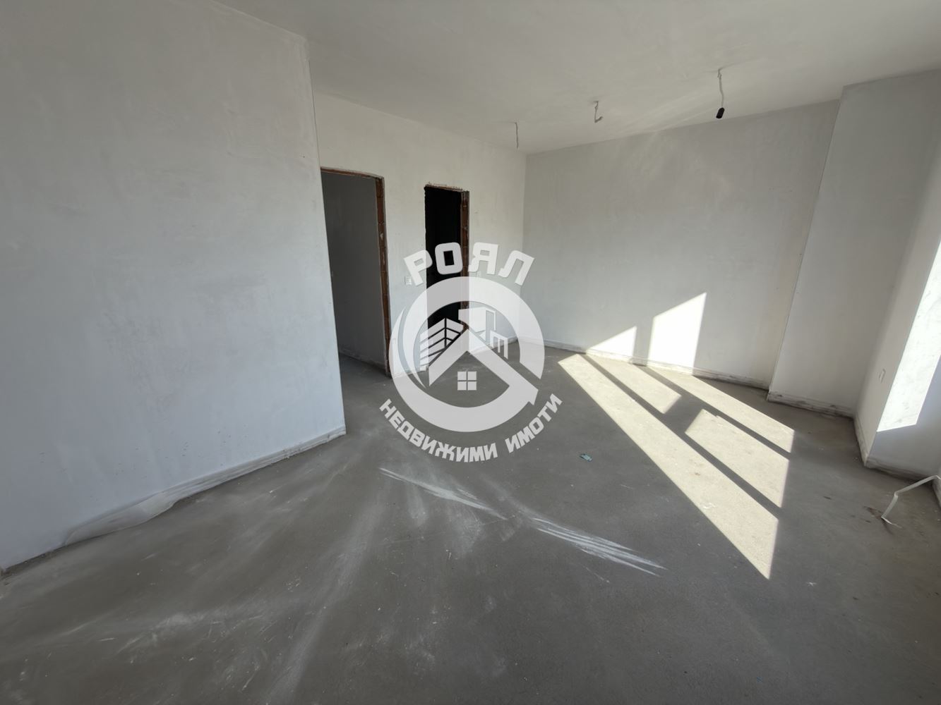 Роял Имоти продава двуетажна къща пред Акт 16 в с. Първенец - 0