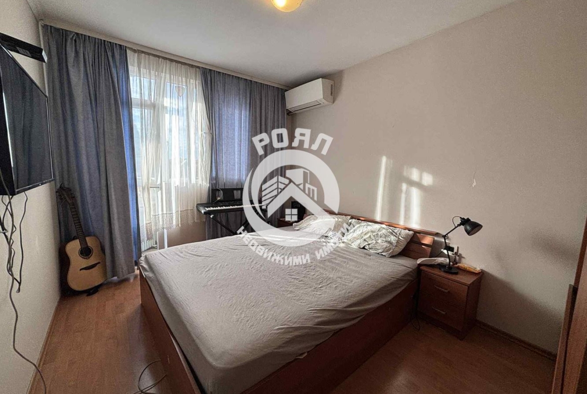 Роял Имота предлага ЕКСКЛУЗИВНО за продажба просторен двустаен апартамент в Кючук Париж, Пловдив - 0