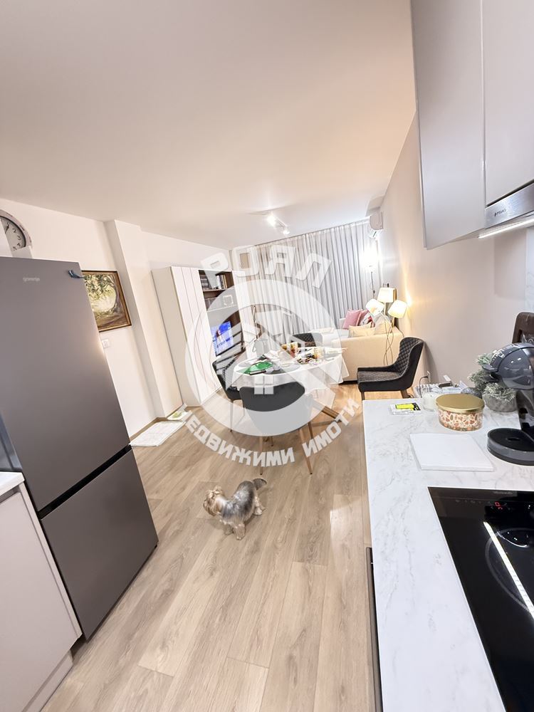 Роял имоти продава напълно обзаведн двустаен апартамент Център,Пловдив - 0