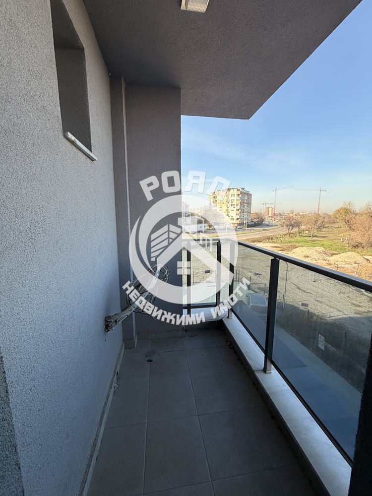 Роял имоти продава Ексклузивно тристаен апартамент, с акт 16, кв.Гагарин, Пловдив - 0