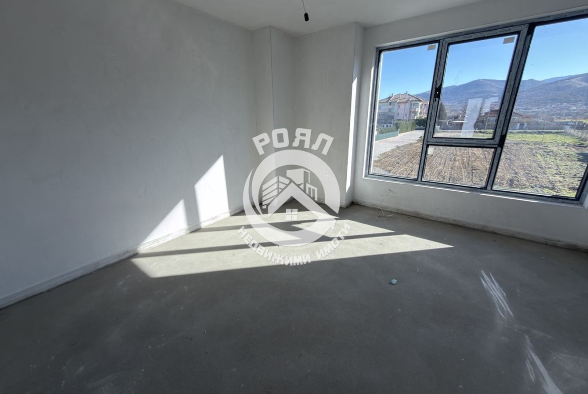 Роял Имоти продава двуетажна къща пред Акт 16 в с. Първенец - 0