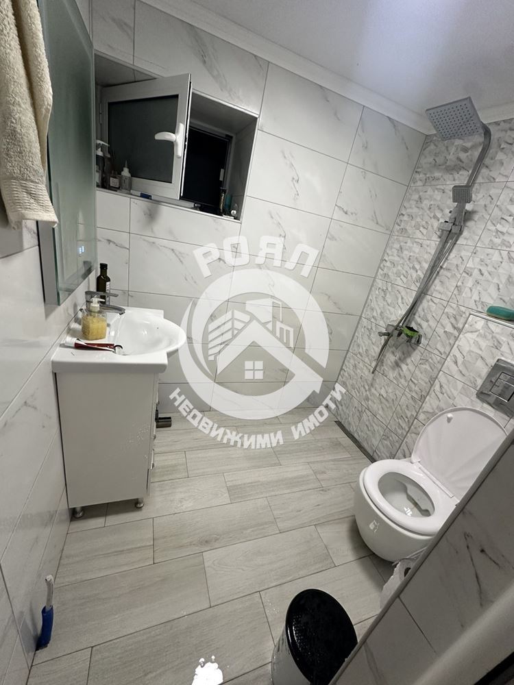 Роял имоти продава триетажна къща , гр.Куклен, обл.Пловдив - 0