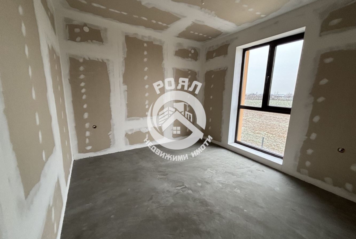 Роял Имоти продава къща в с.Манолско Конаре, област Пловдив - 0