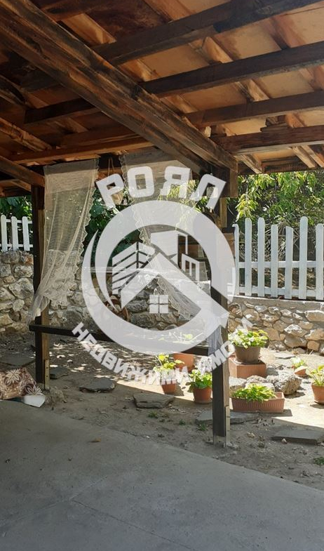 Роял имоти продава самостоятелна къща с двор, гр.Куклен, обл.Пловдив - 0