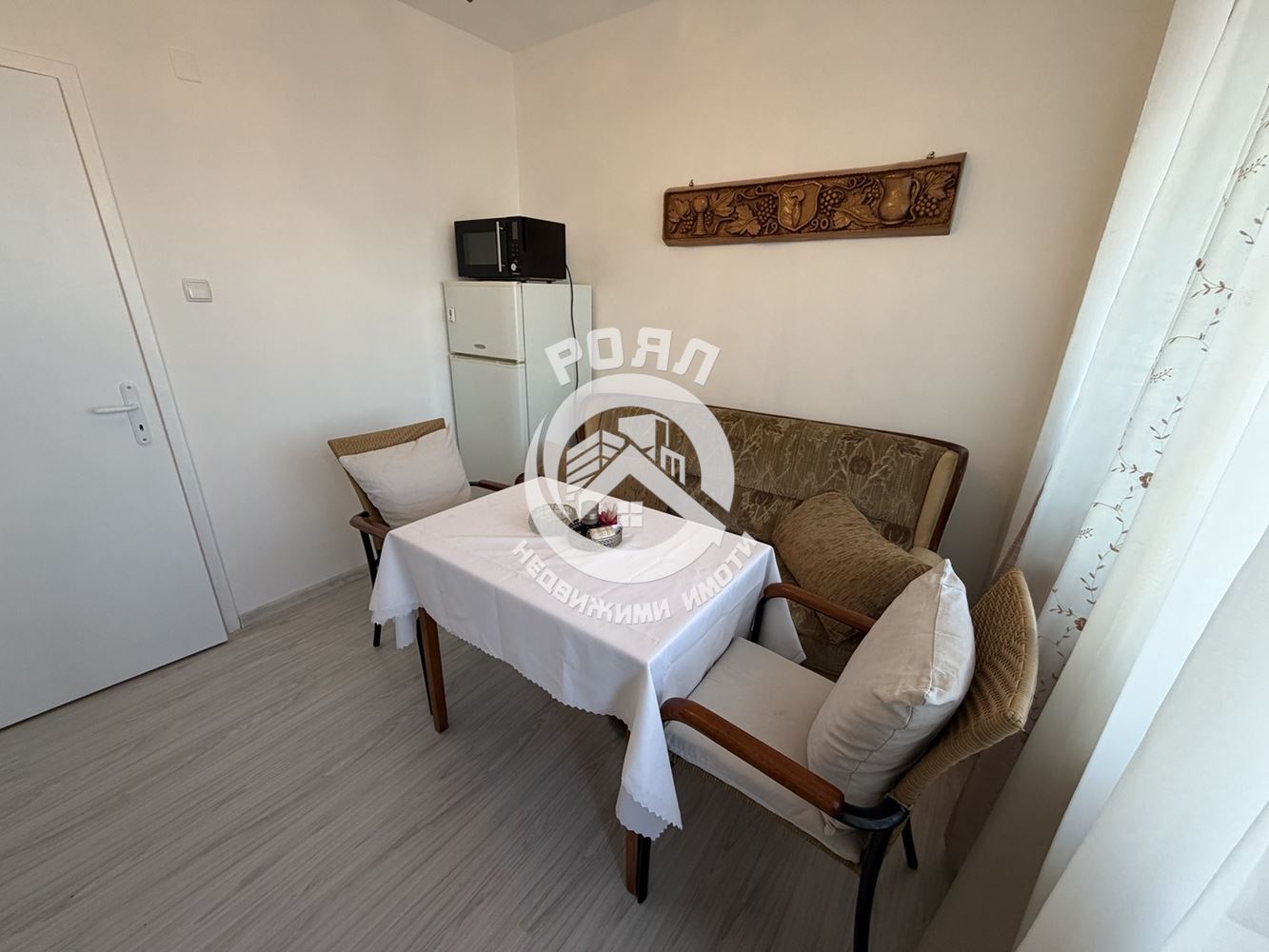 Роял Имоти отдава под наем двустаен апартамент в Центъра на гр.Пловдив - 0