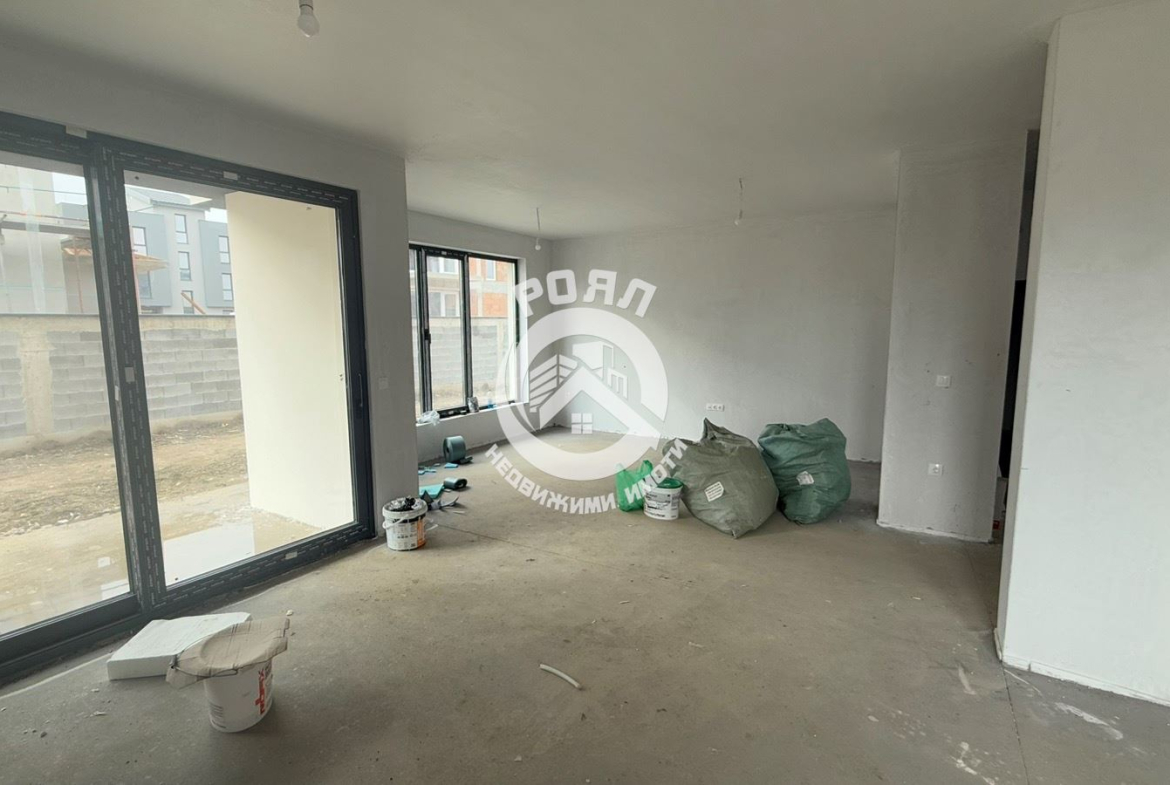 Роял имоти продава къща в кв Беломорски, Пловдив - 0