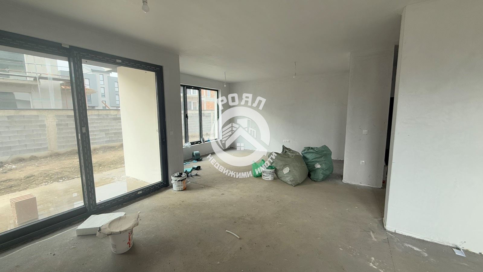 Роял имоти продава къща в кв Беломорски, Пловдив - 0