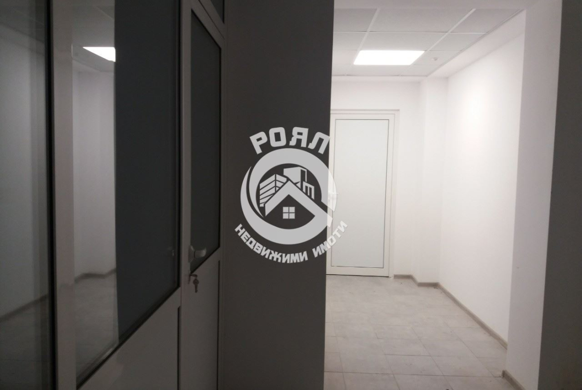 Роял Имоти отдава под наем складово помещение в логистична база в Индустриална зона Север - 0