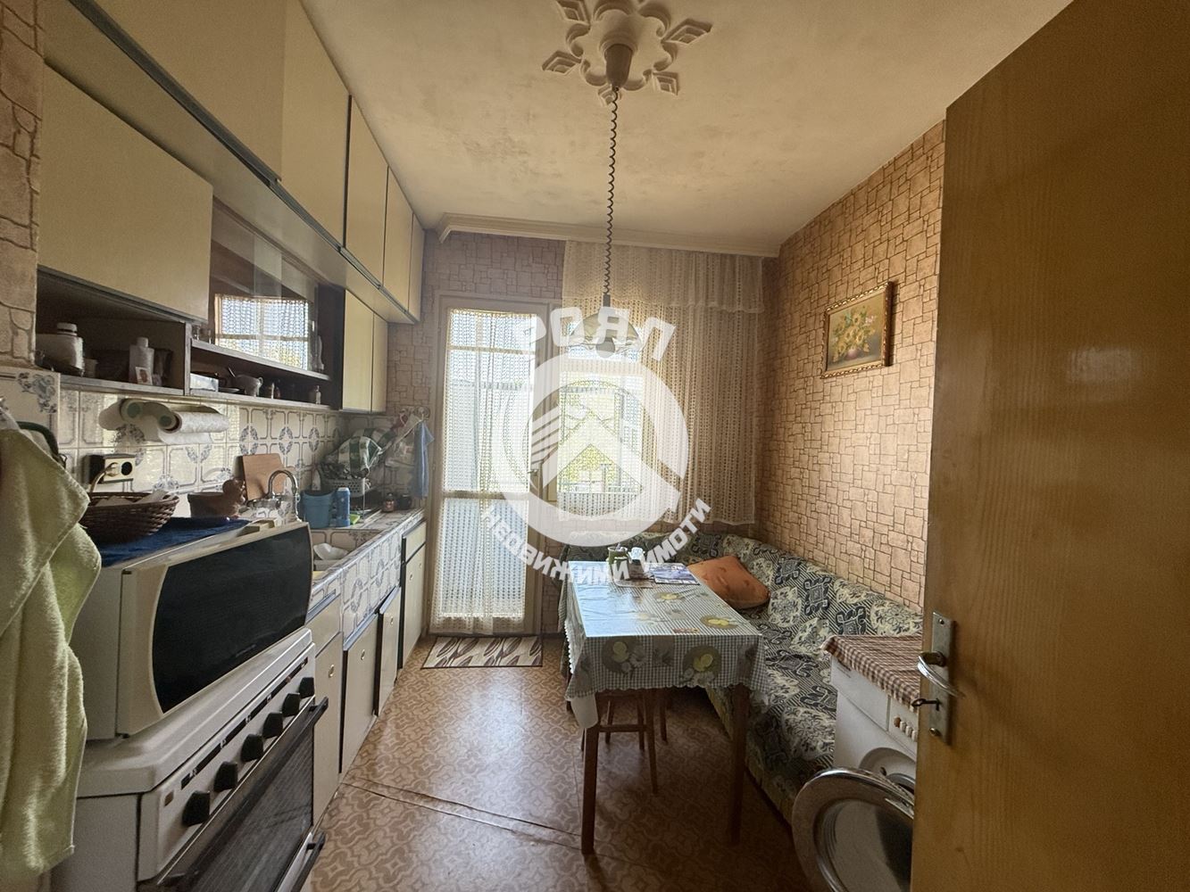 Роял имоти продава тристаен апартамент, Кючук Париж, Пловдив - 0