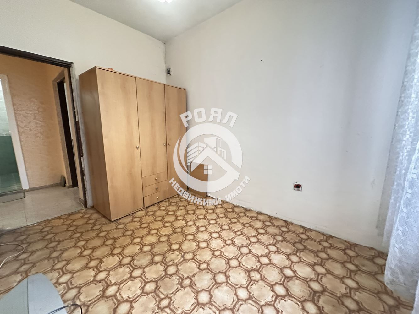 Роял Имоти продава тристаен апартамент, Център, Пловдив - 0