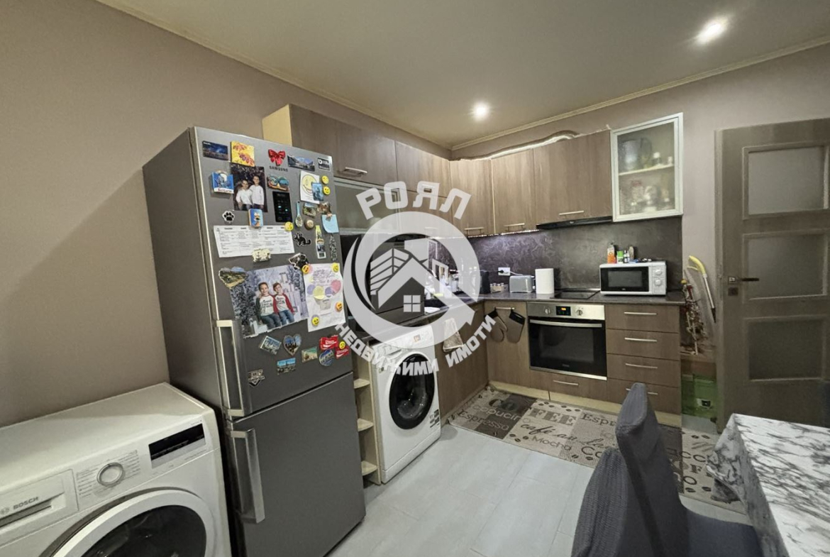 Роял Имоти продава едноетажна къща с двор в гр.Съединение - 0