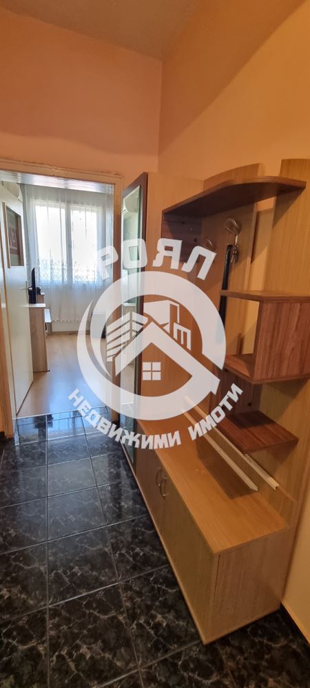 Роял имоти продава етаж от къща в квартал Изгрев, до 6-то РПУ Пловдив - 0