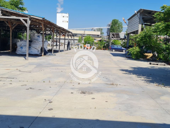 Роял имоти продава производствена база в Асеновград - 0