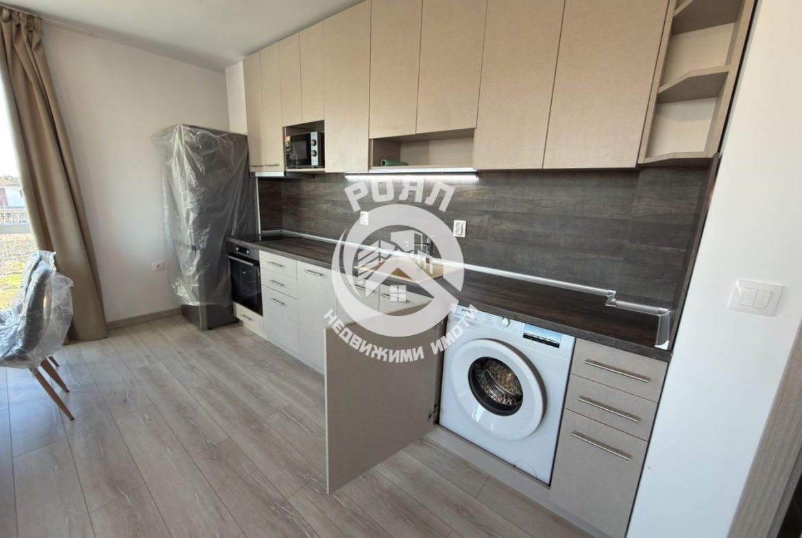 Роял Имоти отдава под наем тристаен апартамент в кв.Беломорски, Пловдив - 0