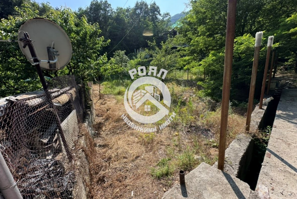 Роял Имоти продава парцел в село Бачково, местност Мътеница - 0