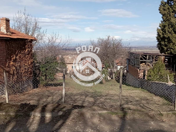 Роял Имоти продава парцел в с.Брестовица - 0