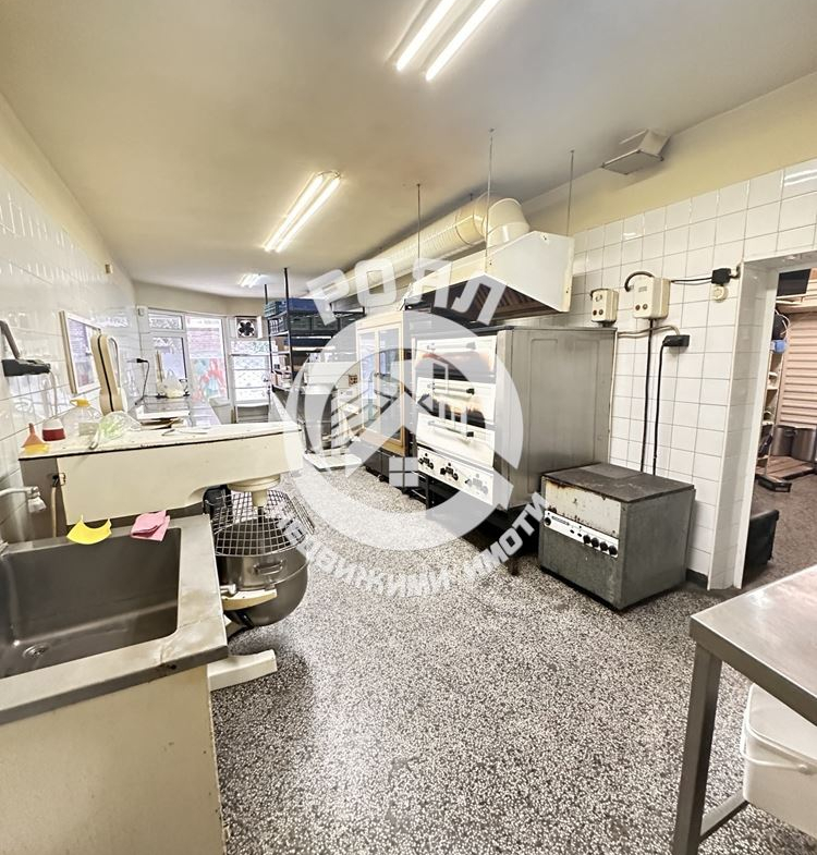 Роял Имоти отдава под наем оборудвана сладкарница в кв. Христо Смирненски, Пловдив - 0