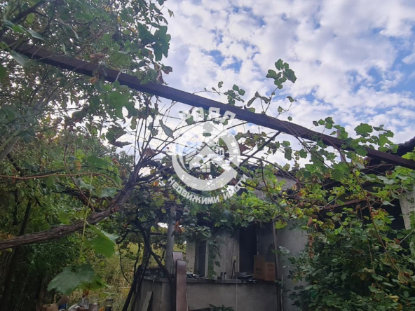 Роял имоти продава Къща с двор в с. Поройна - 0