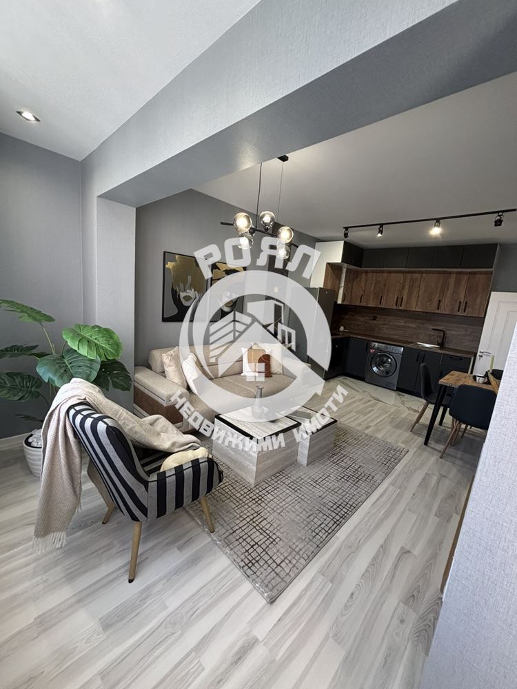 Роял имоти продава тристаен апартамент в кв.Кършияка, Пловдив - 0