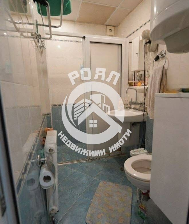 Роял имоти продава многостаен апартамент, Южен, Пловдив - 0