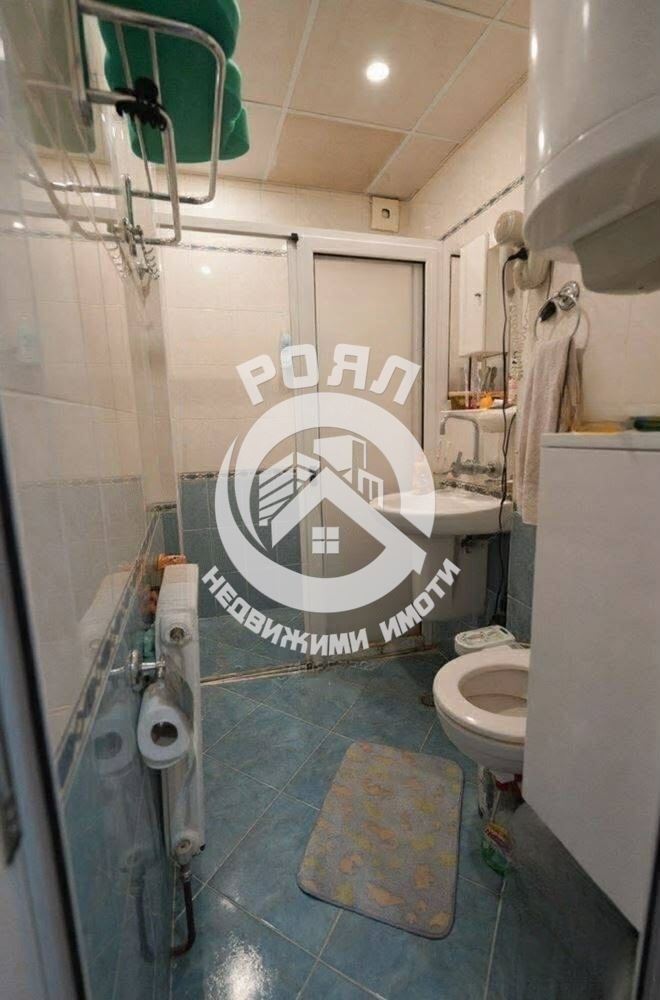 Роял имоти продава многостаен апартамент, Южен, Пловдив - 0