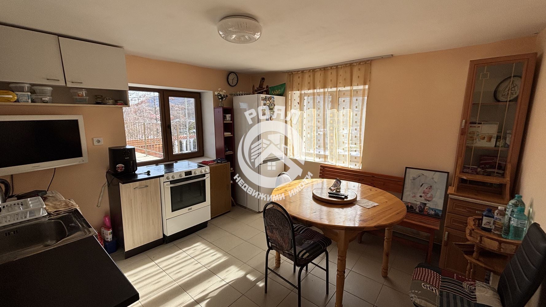 Роял имоти продава двуетажна къща в с.Гълъбово, област Пловдив - 0