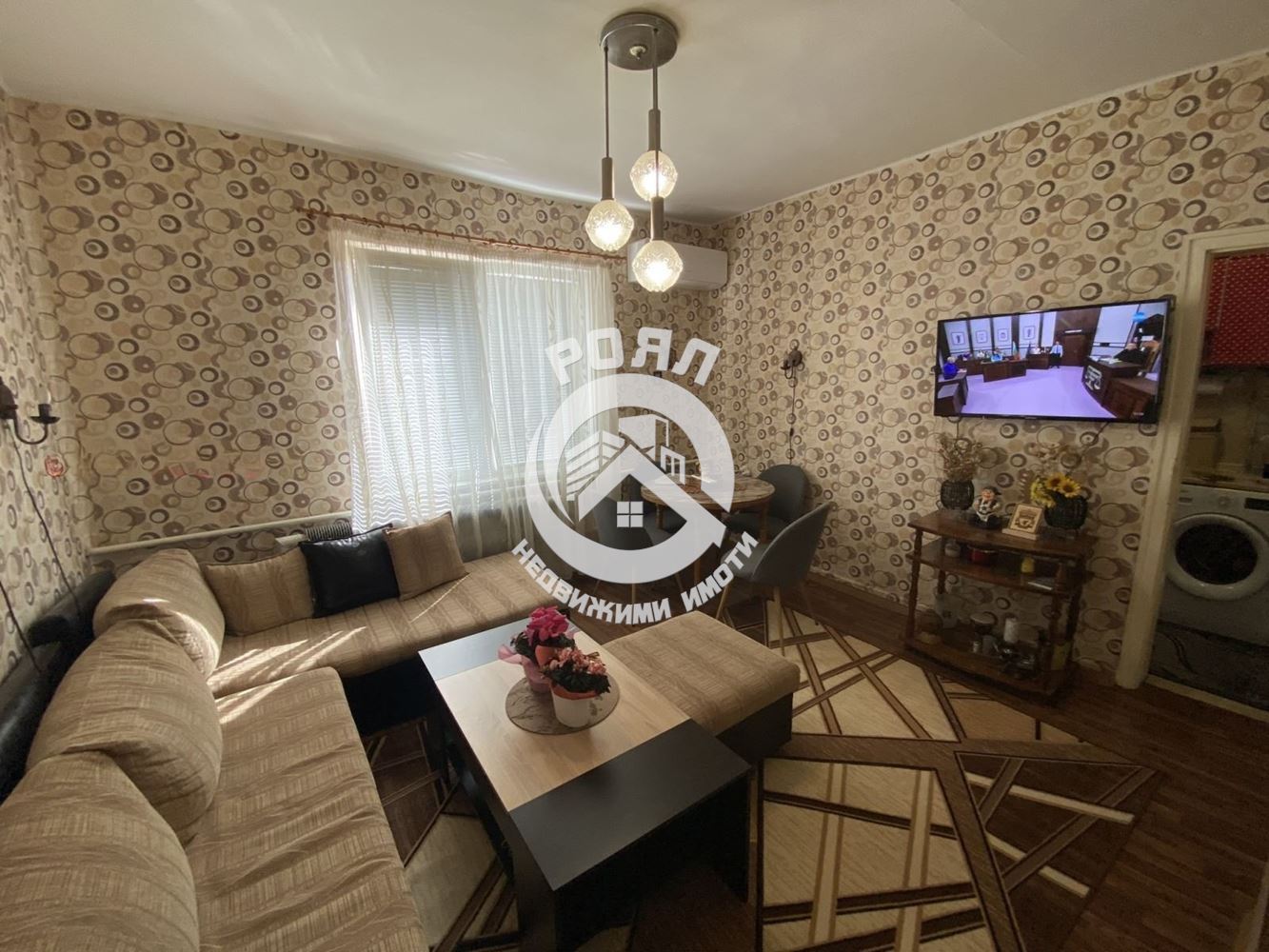 Роял имоти продава два етажа от къща,гр Асеновград,кв.Изток - 0