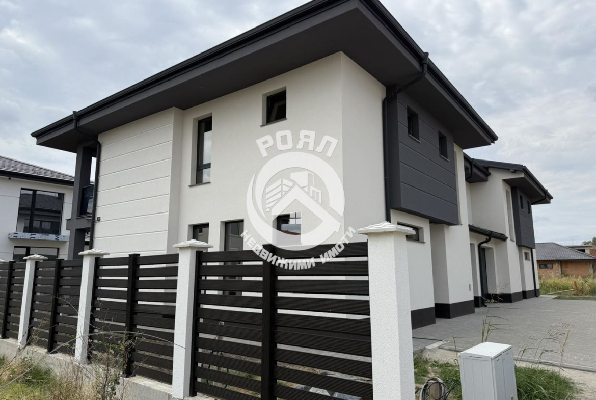 Роял имоти продава къща в кв Беломорски, Пловдив - 0