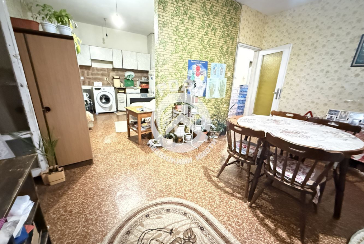 Роял Имоти продава многостаен апартамент в кв.Тракия, Пловдив - 0