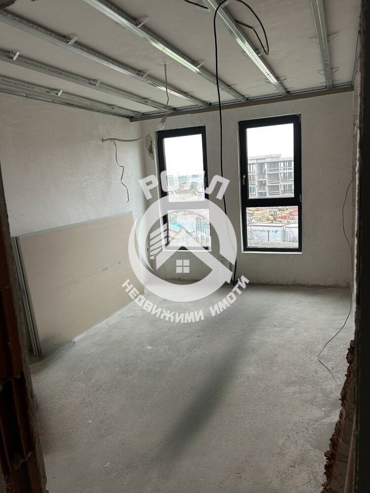 Роял Имоти продава тристаен апартамент в кв.Кършияка - 0