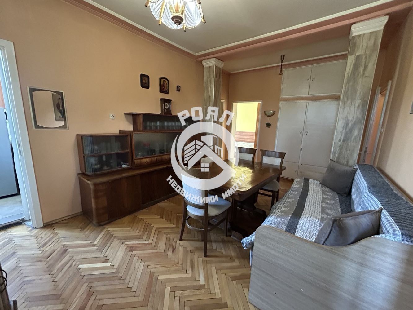 Роял Имоти продава Ексклузивно тристаен апартамент в Центъра на гр.Пловдив - 0