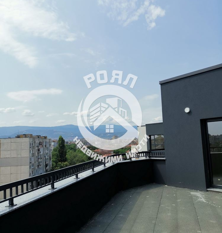 Роял имоти продава Ексклузивно многостаен апартамент, с акт 16, Кючук париж, Пловдив - 0