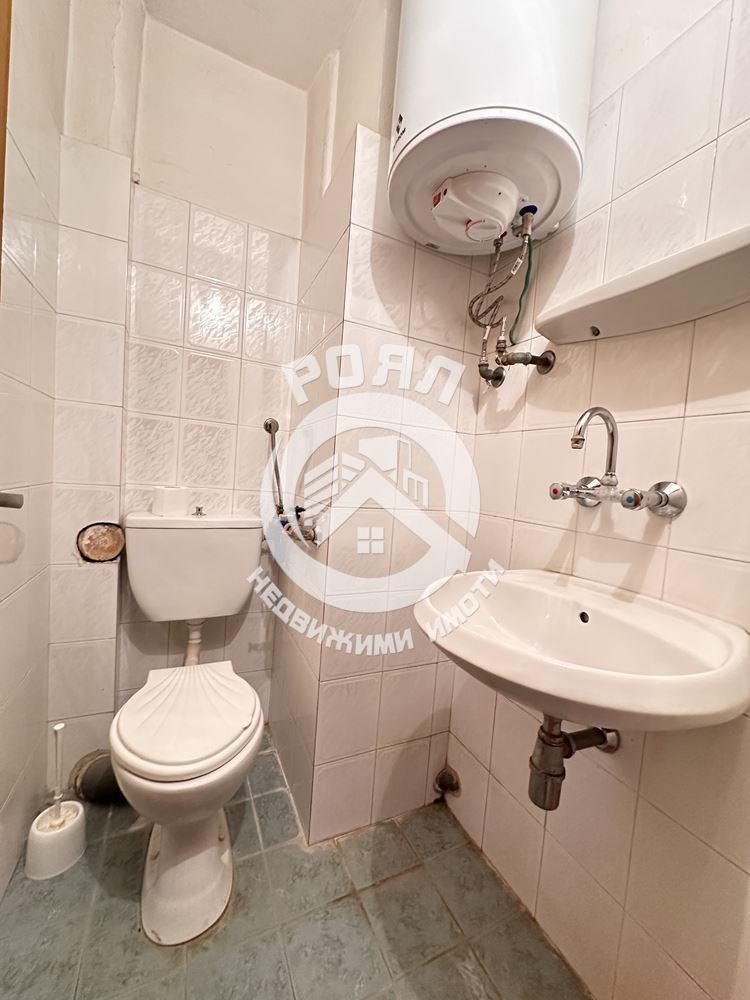 Роял имоти продава многостаен апартамент , Кючук Париж, Пловдив - 0