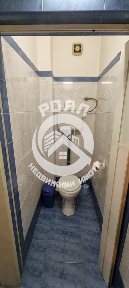 Роял имоти продава етаж от къща в квартал Изгрев, до 6-то РПУ Пловдив - 0