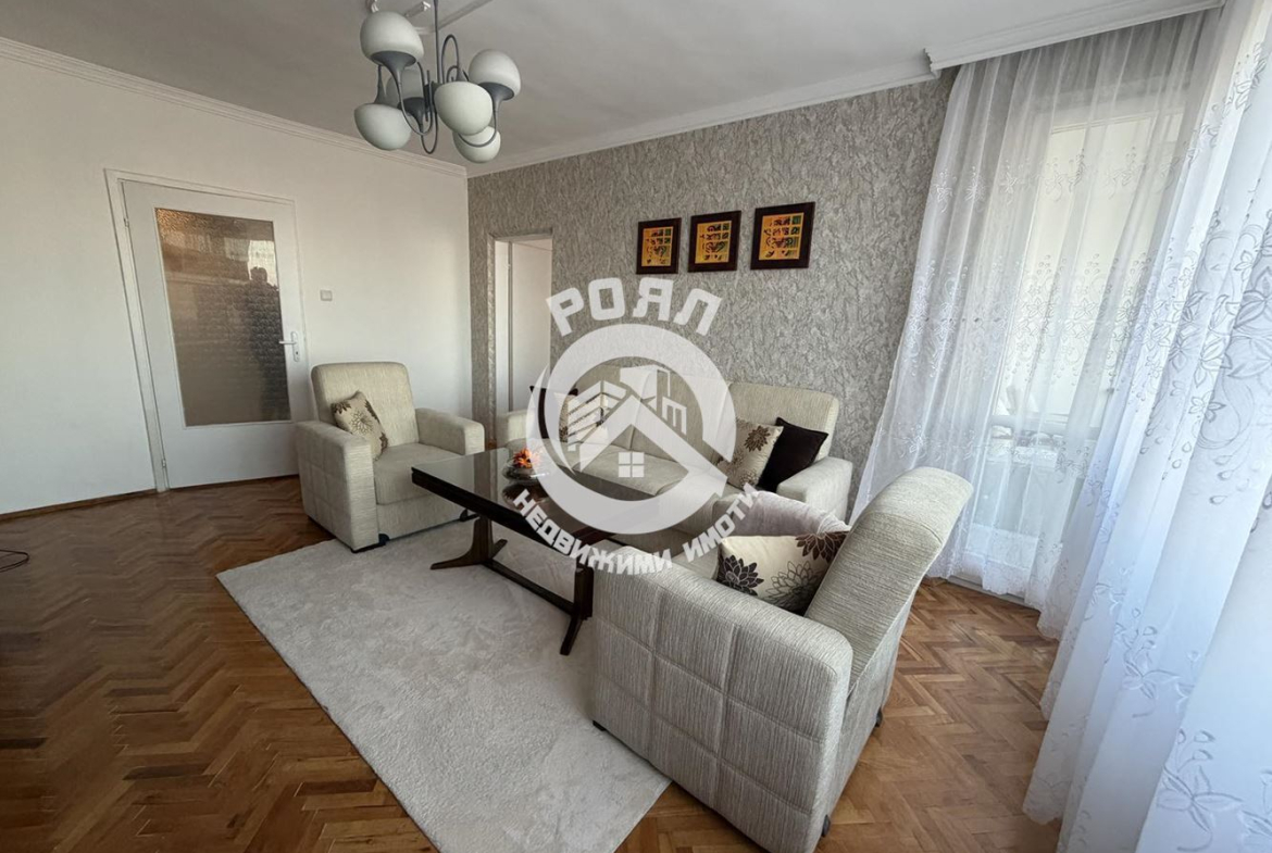 Роял Имоти отдава под наем двустаен апартамент в Центъра на гр.Пловдив - 0