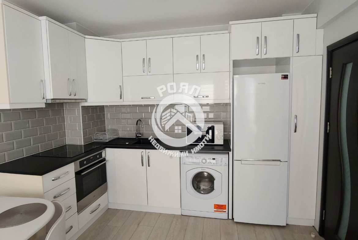 Роял имоти продава двустаен, обзаведен апартамент в кв Южен, Пловдив - 0