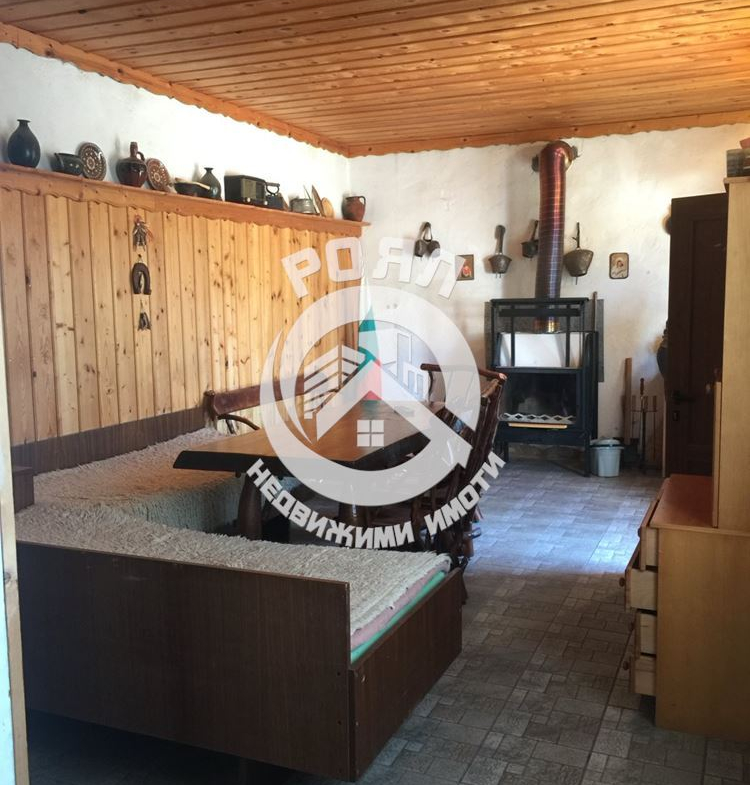 Роял имоти продава къща в с. Глогино, област Смолян - 0