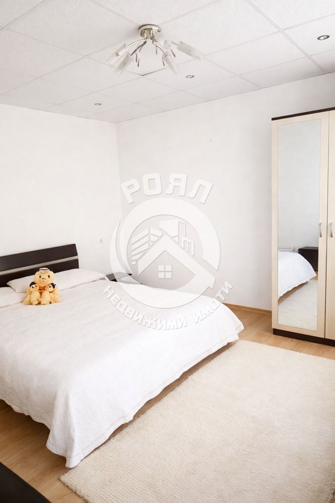 Роял имоти продава двуетажна къща с двор в с.Ясно Поле, Пловдив - 0